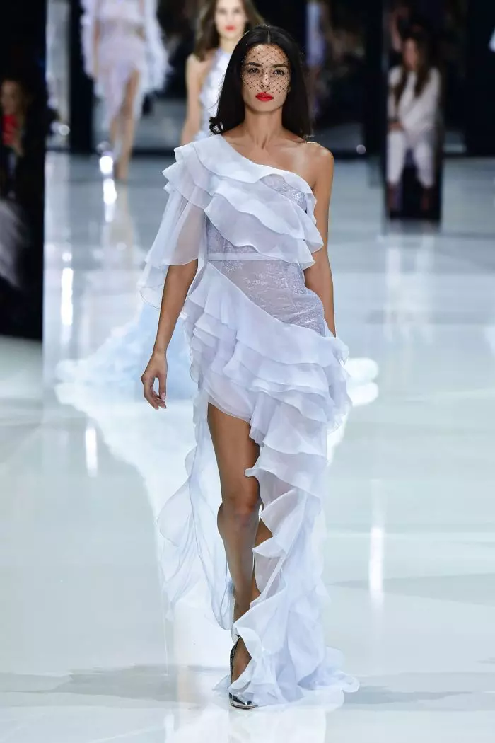 Défilé de mode Ralph & Russo Haute-Couture printemps-été 2018 à Paris