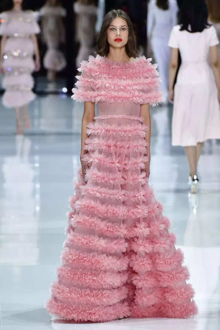 Défilé de mode Ralph & Russo Haute-Couture printemps-été 2018 à Paris
