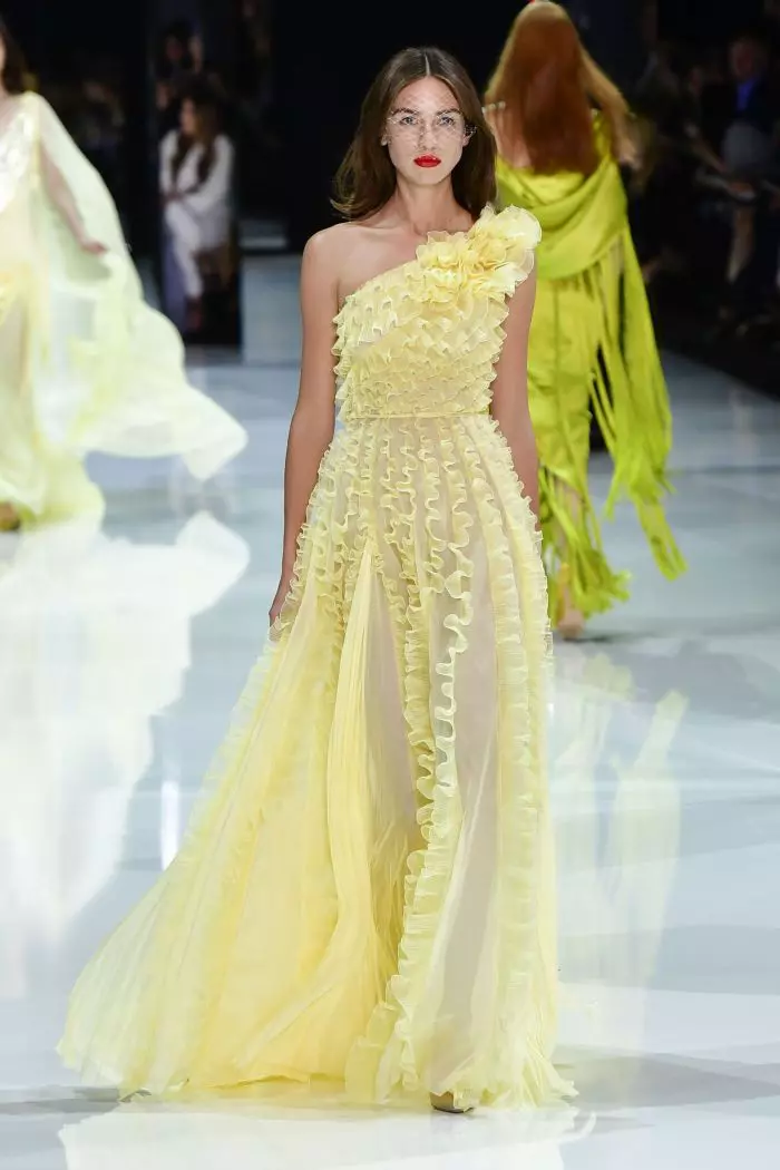 Défilé de mode Ralph & Russo Haute-Couture printemps-été 2018 à Paris