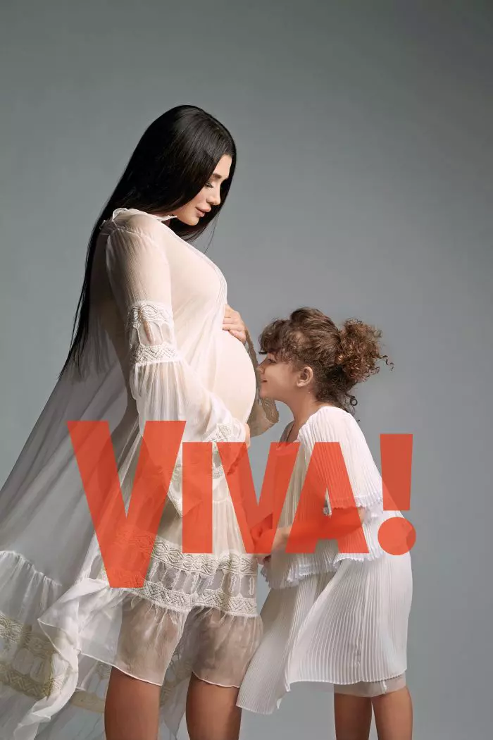 Elena Băsescu, mămică full-time. "Ultimii trei ani au fost, pentru noi, un rollercoaster"