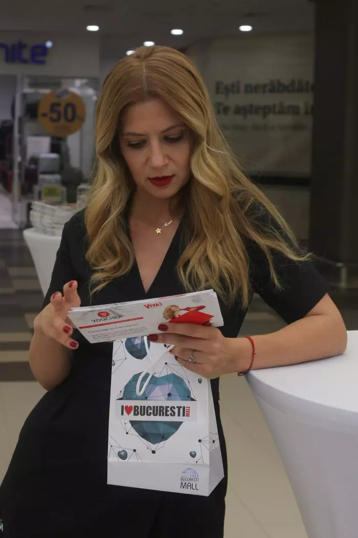 VIVA! Shopping with Stars