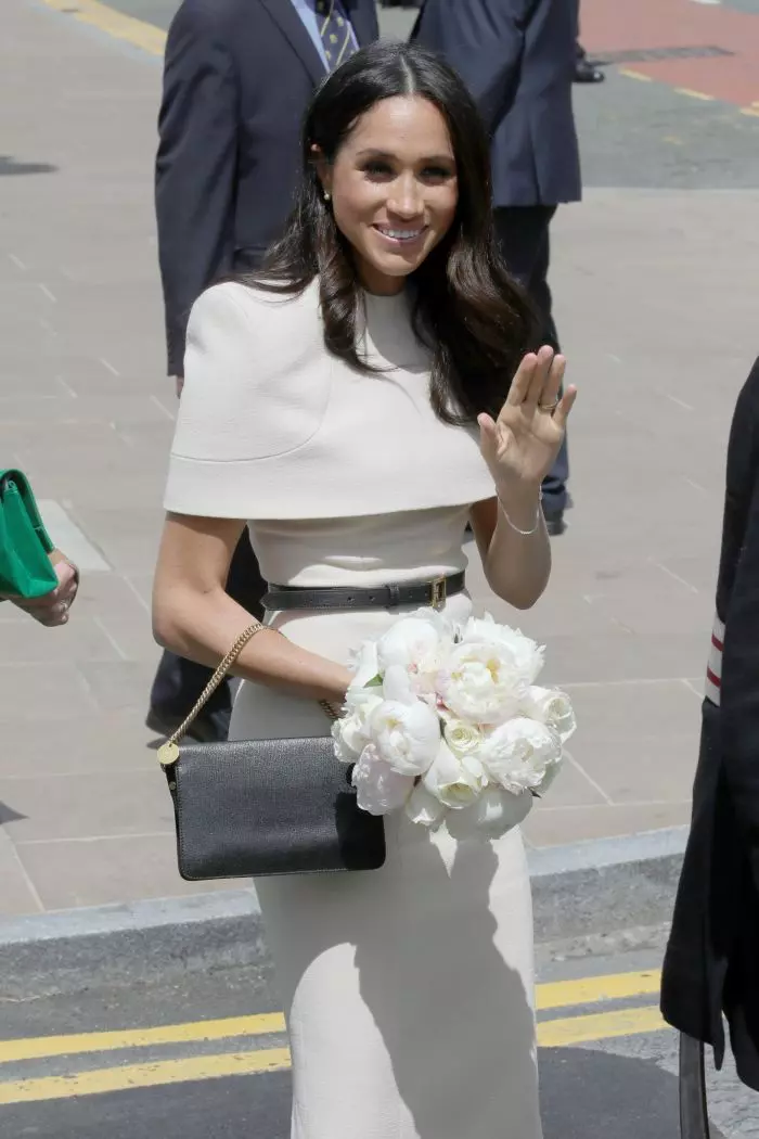 Meghan, în vizită în Chester, alături de Regină.