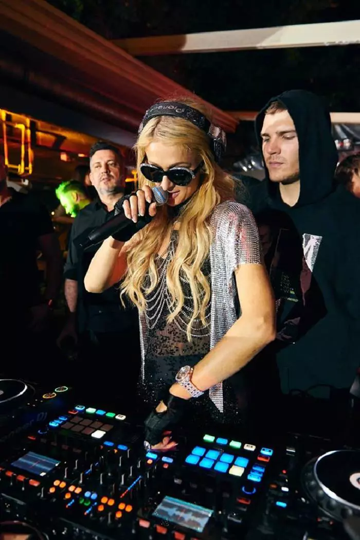 Paris Hilton în România