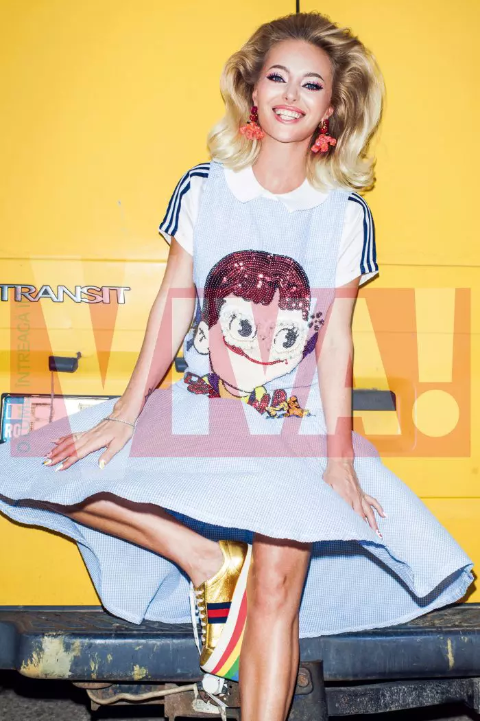 Delia Matache, shooting EXCLUSIV VIVA de august