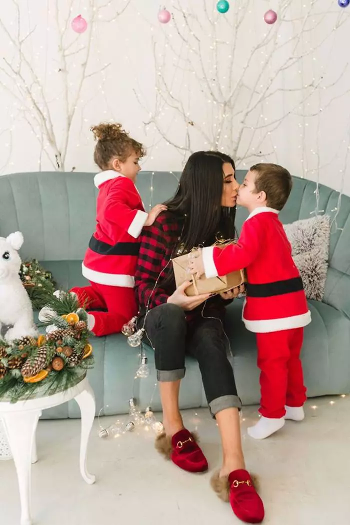 Cum se înţelege Elena Băsescu cu foştii socri