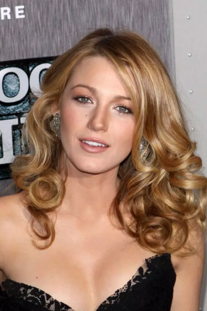 Blake Lively nu pune gura nici pe alcool și nici pe droguri.
