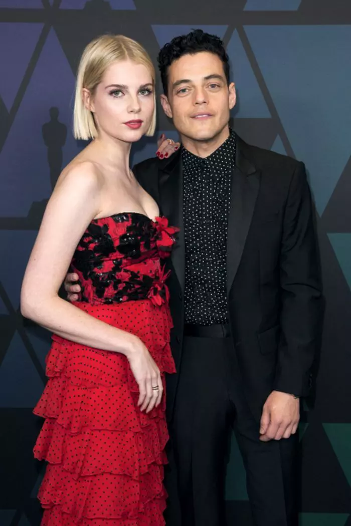 Rami Malek și Lucy Boynton