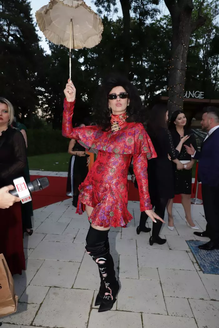 Iulia Albu VIVA PARTY 2019