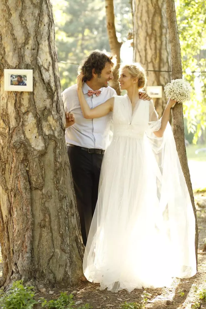 Cununia civilă a fost urmată de o nuntă ca-n povești la Palatul Mogoșoaia