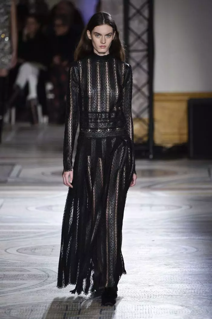 Défilé de mode Giambattista Valli Haute-Couture printemps-été 2018 à Paris