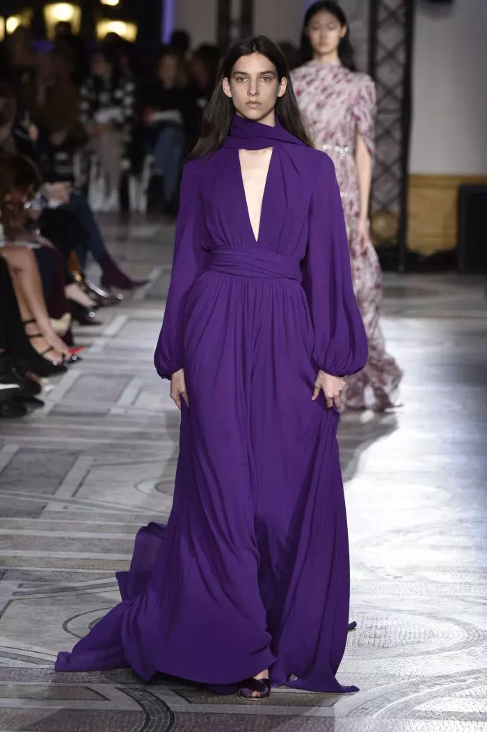 Défilé de mode Giambattista Valli Haute-Couture printemps-été 2018 à Paris