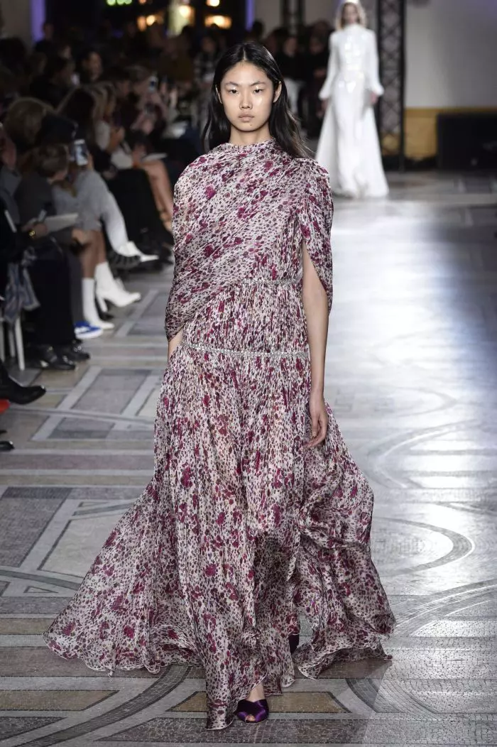Défilé de mode Giambattista Valli Haute-Couture printemps-été 2018 à Paris