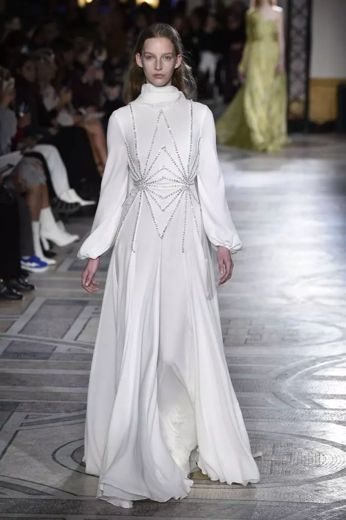 Défilé de mode Giambattista Valli Haute-Couture printemps-été 2018 à Paris