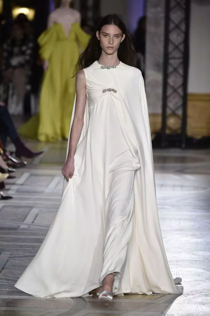 Défilé de mode Giambattista Valli Haute-Couture printemps-été 2018 à Paris