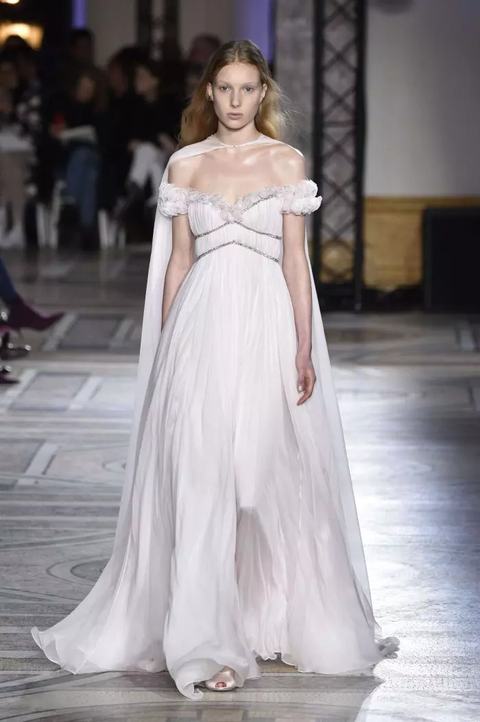 Défilé de mode Giambattista Valli Haute-Couture printemps-été 2018 à Paris