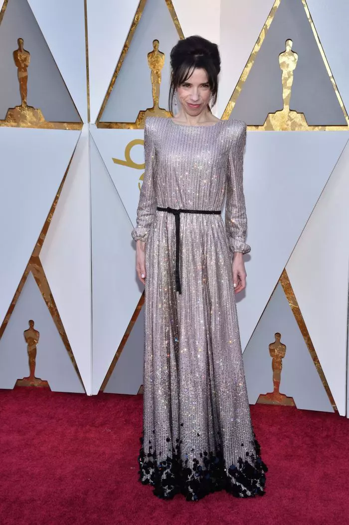 Sally Hawkins poartă Armani Prive