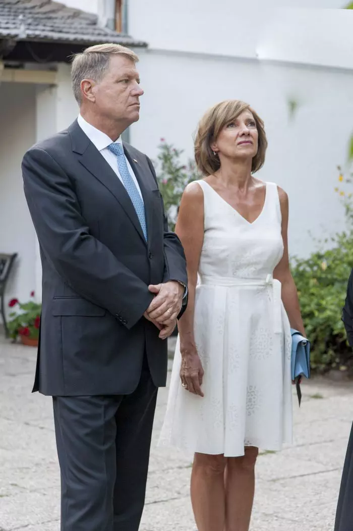 Carmen Iohannis alături de Preşedintele României