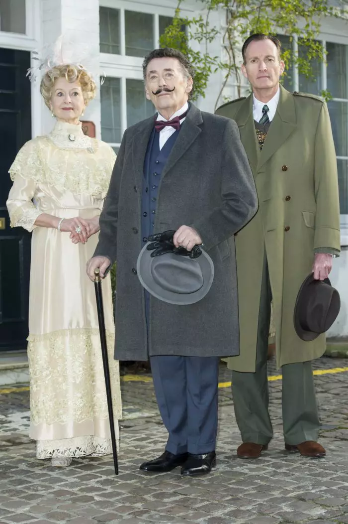 În piesa Agathei Christie: Black Coffee, în 2014