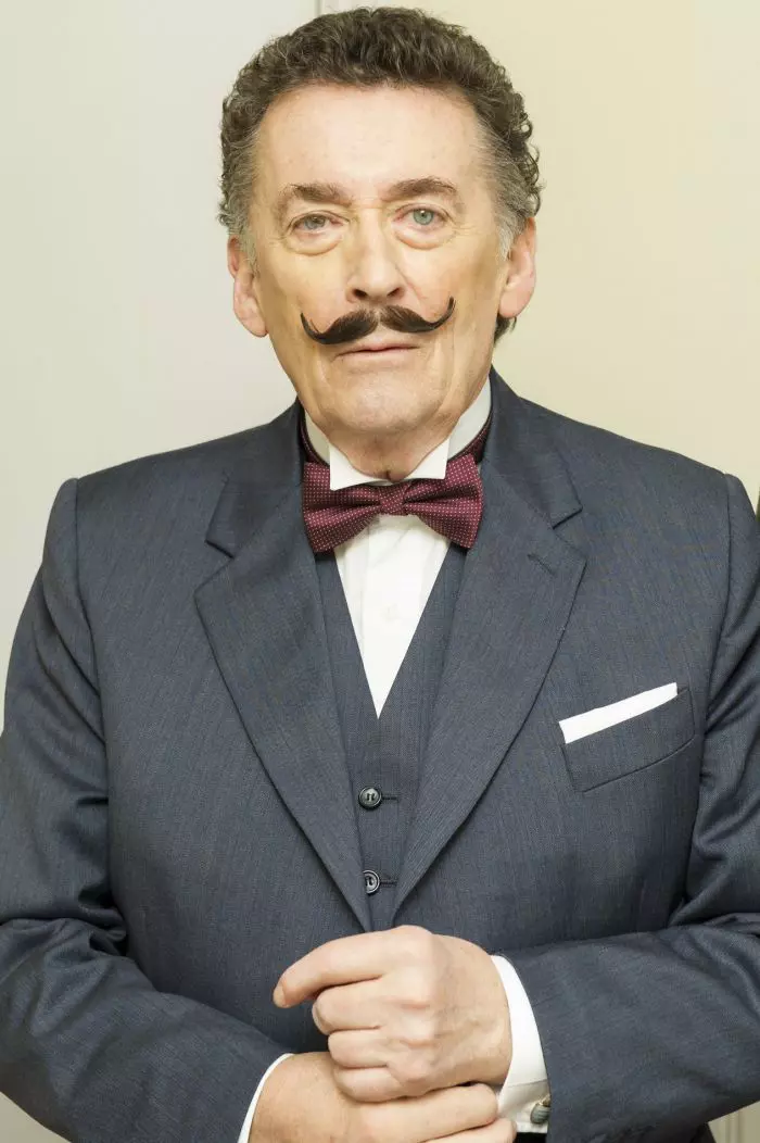 În piesa Agathei Christie: Black Coffee, în 2014