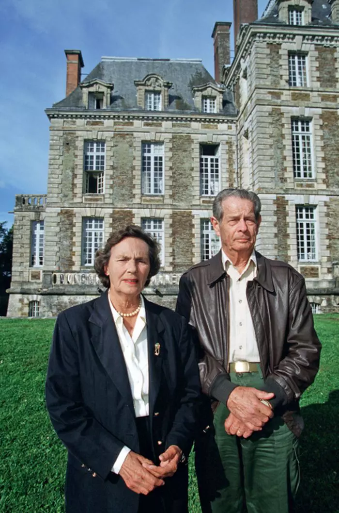 20 iunie 1999 – Regele Mihai și Regina Ana la Castelul Balleroy din Normandia, Franța