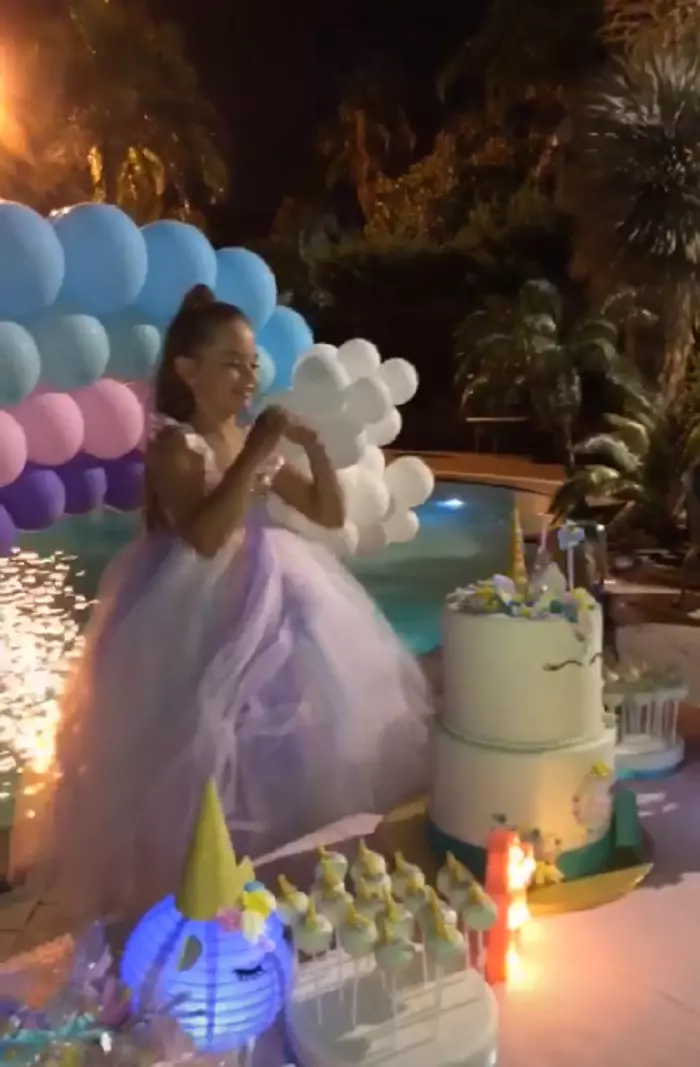 Maya a împlinit 8 ani