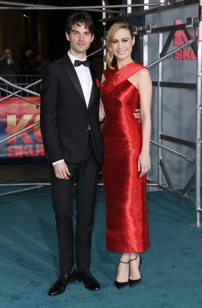 Brie Larson si Alex Greenwald