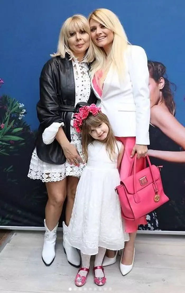 1Ianna Novac si fiica ei la evenimentul Clarei Rotescu