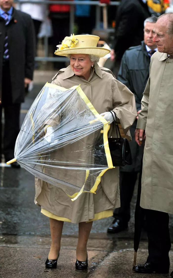 Regina Elisabeta a II-a, în vizită în Canada.