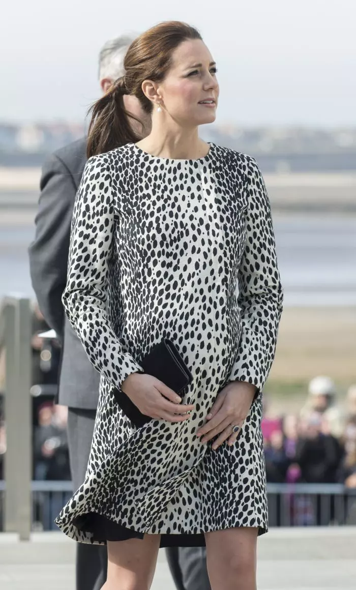 Însărcinată cu Prințesa Charlotte (2015).