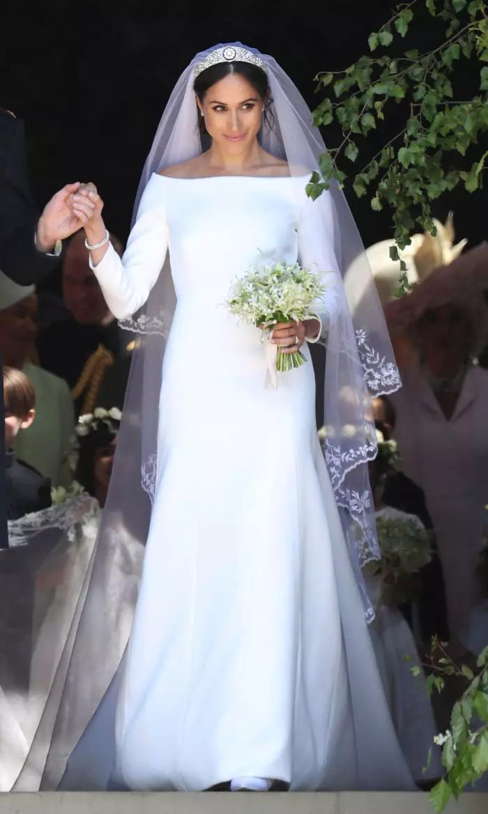 Rochia de mireasă Givenchy, creație Clare Waight Keller, a costat 265.000 $.