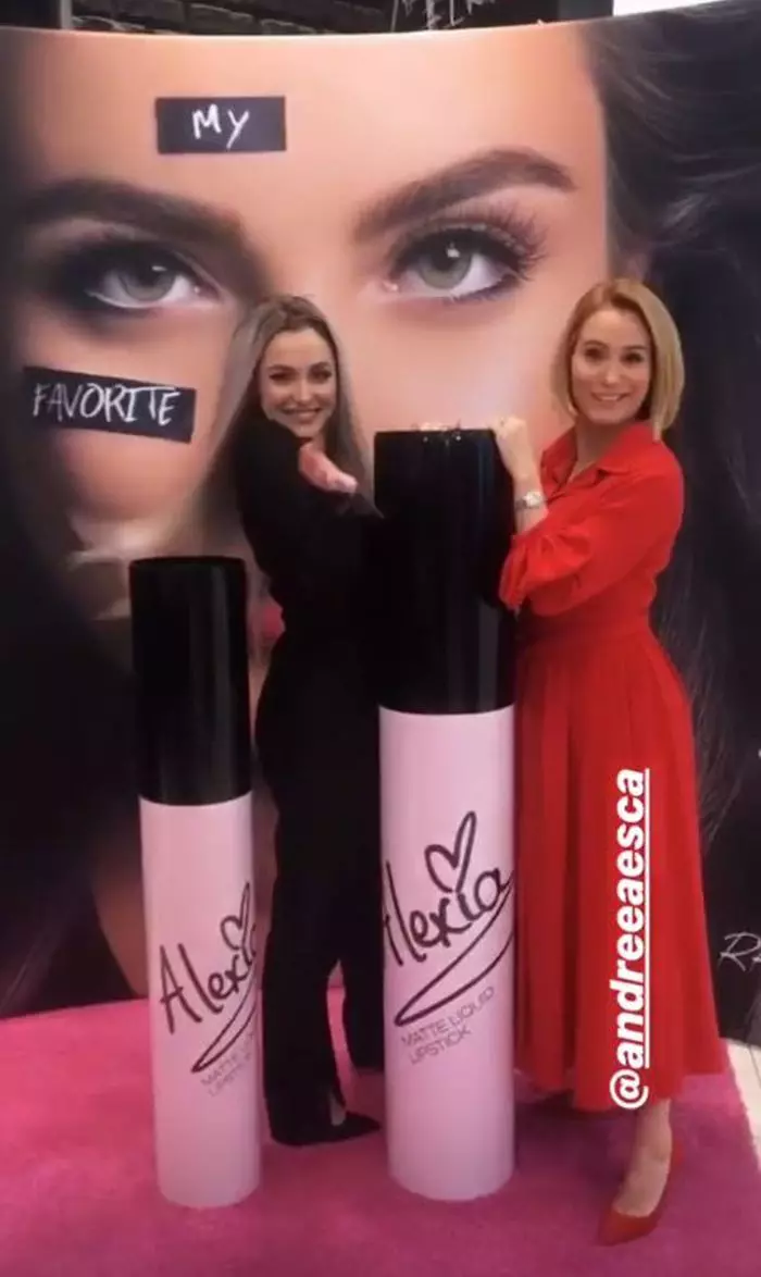 Alexia Eram și Andreea Esca