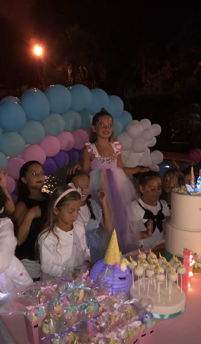 Maya a împlinit 8 ani