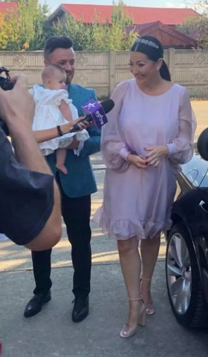 Gabriela Cristea la botezul lui Iris