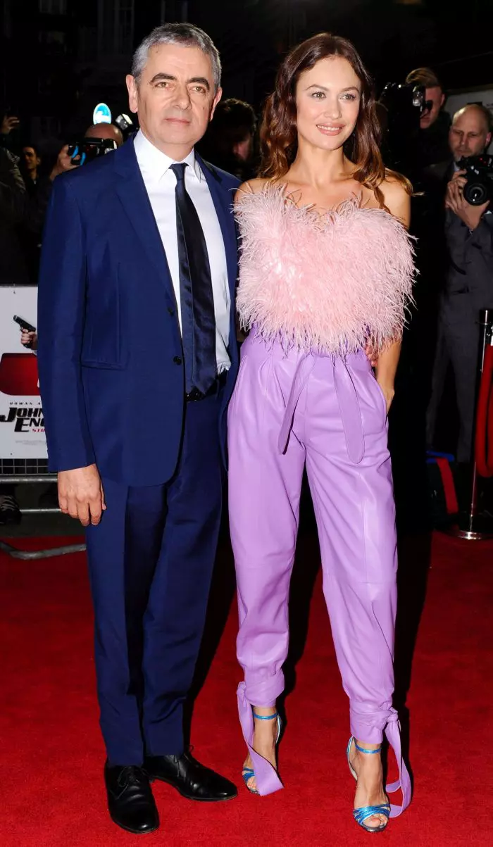 Rowan Atkinson şi Olga Kurylenko