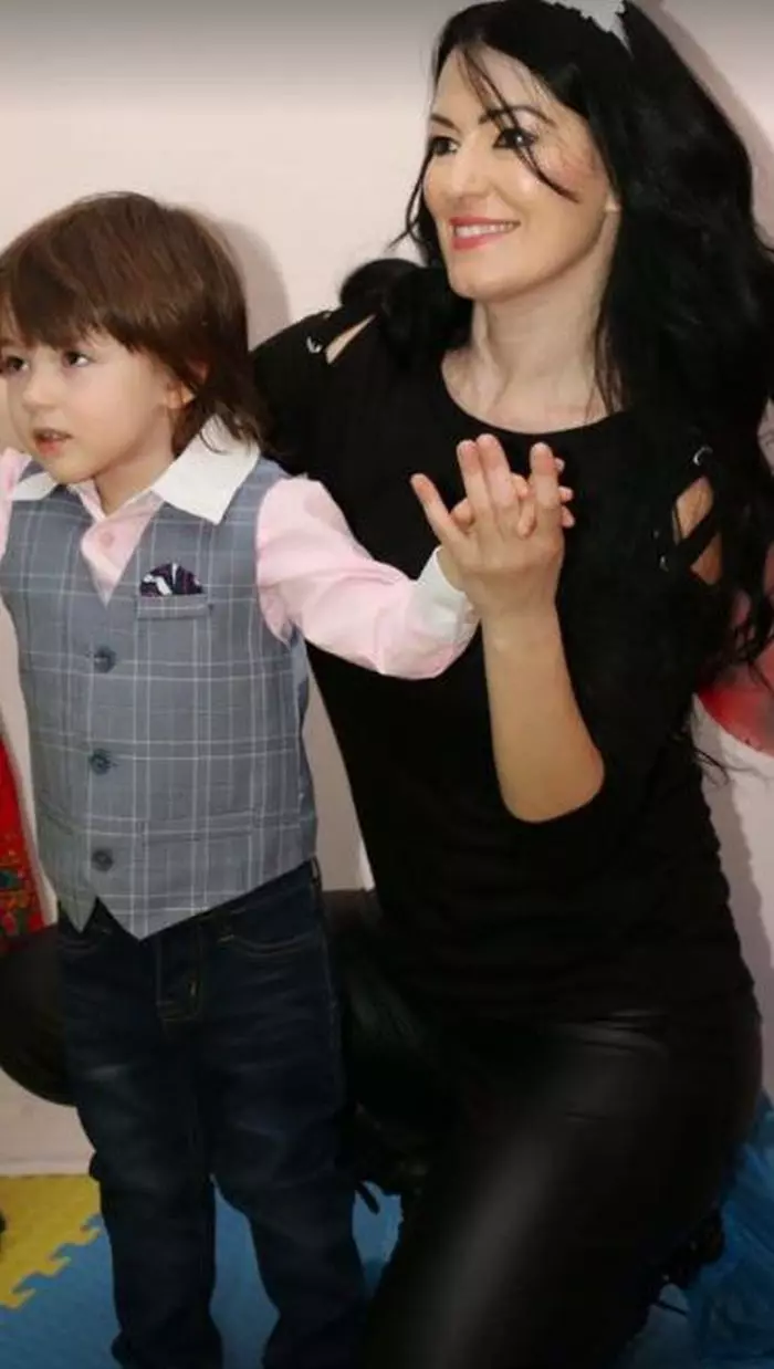 Silvia are un băiețel, Alexandru