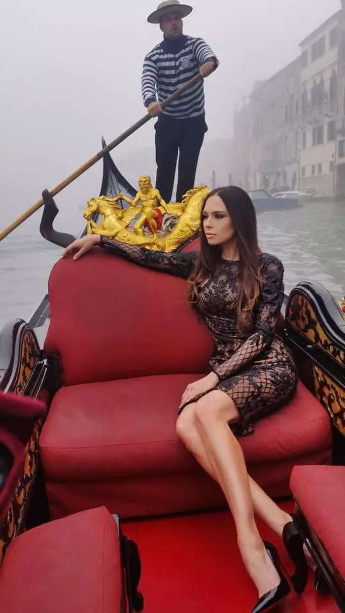 Lola Astanova