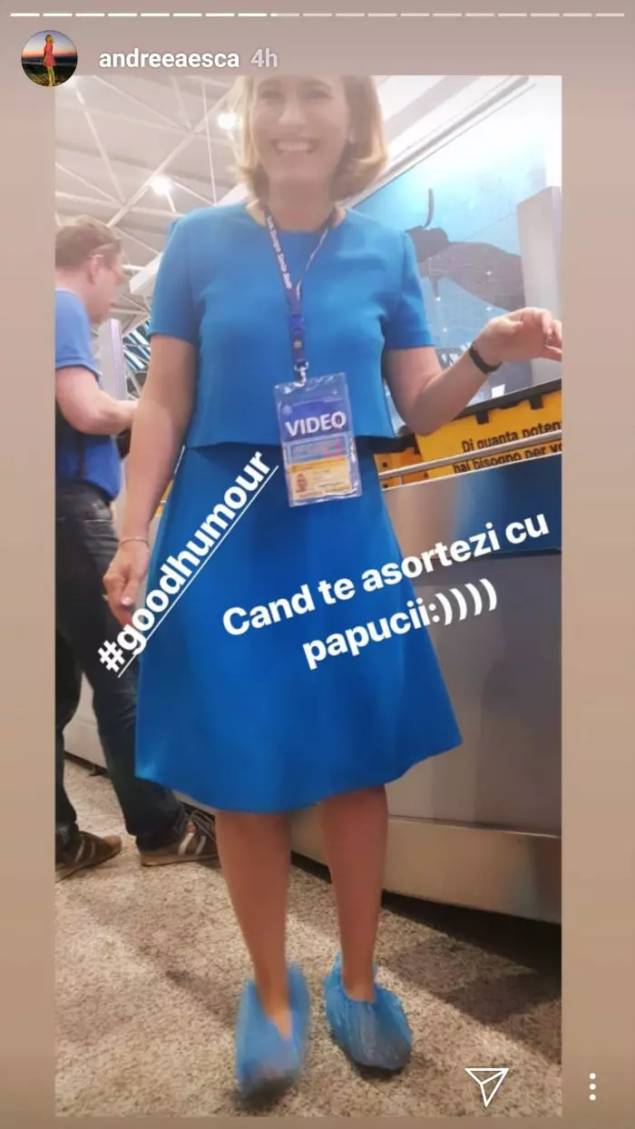 Instastory postat de Andreea Esca înainte de a intra în avionul papal
