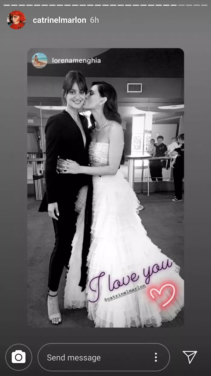 2Catrinel Menghia și Lorena, sora ei