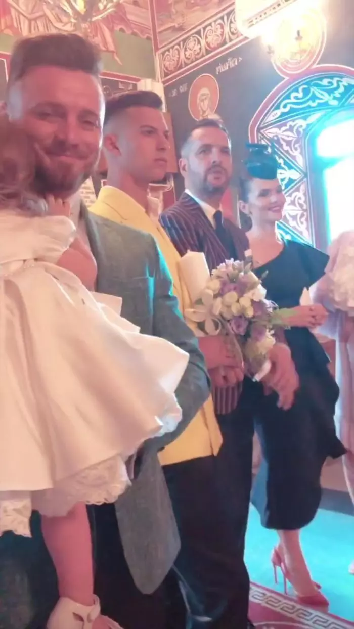 Imagini de la botezul lui Iris, fetiţa Gabrielei Cristea şi a lui Tavi Clonda