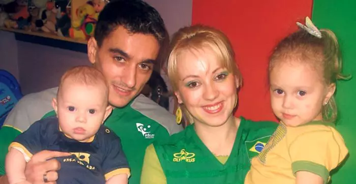 Larisa, Marian, Beatrice și Richard, pe vremea când formau o familie fericită.