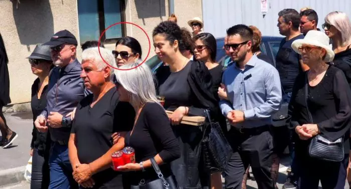 Raluca, fosta soție a lui Marcel Toader, a venit la înmormântare