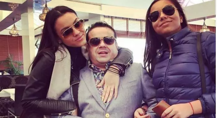 adrian minune si fiicele sale