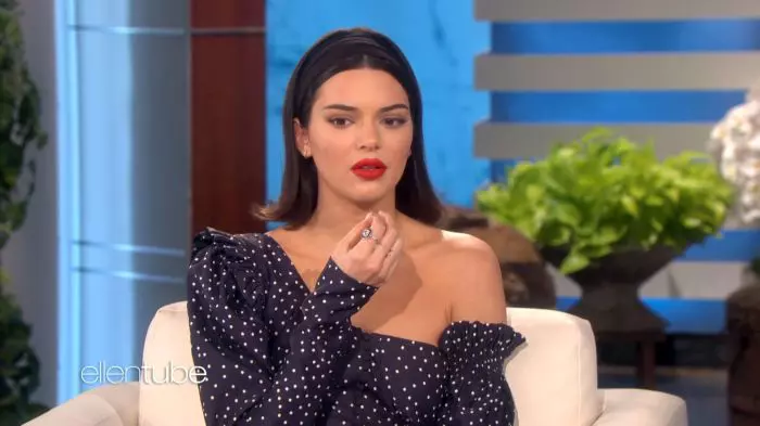 Kendall Jenner s-a tatuat la beție