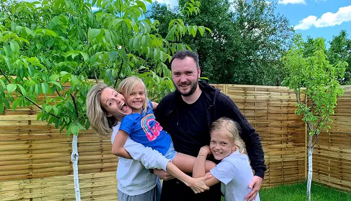 andreea-perju-de-urgenta-pe-mainile-medicilor-3a3