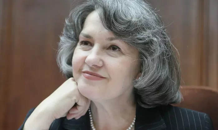 Mona Musca s-a retras de 12 ani din viața publică