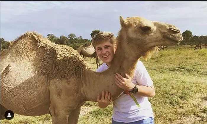 Robert seamănă foarte bine și fizic cu tatăl lui.