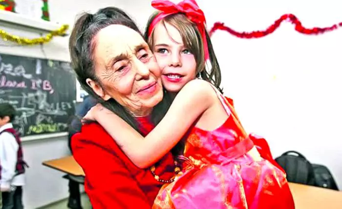 7Adriana-Iliescu-Eliza-foto