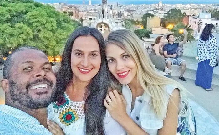 Cabral, Artemis și Andreea Ibacka