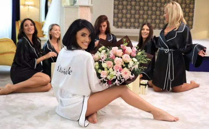 Adelina Pestrițu, la petrecerea burlăcițelor