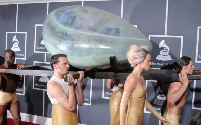gaga_1_01.jpg